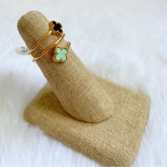 💢Sale💢 18k Real Gold plated Black Clover Ring with green - Picture 6 of 7